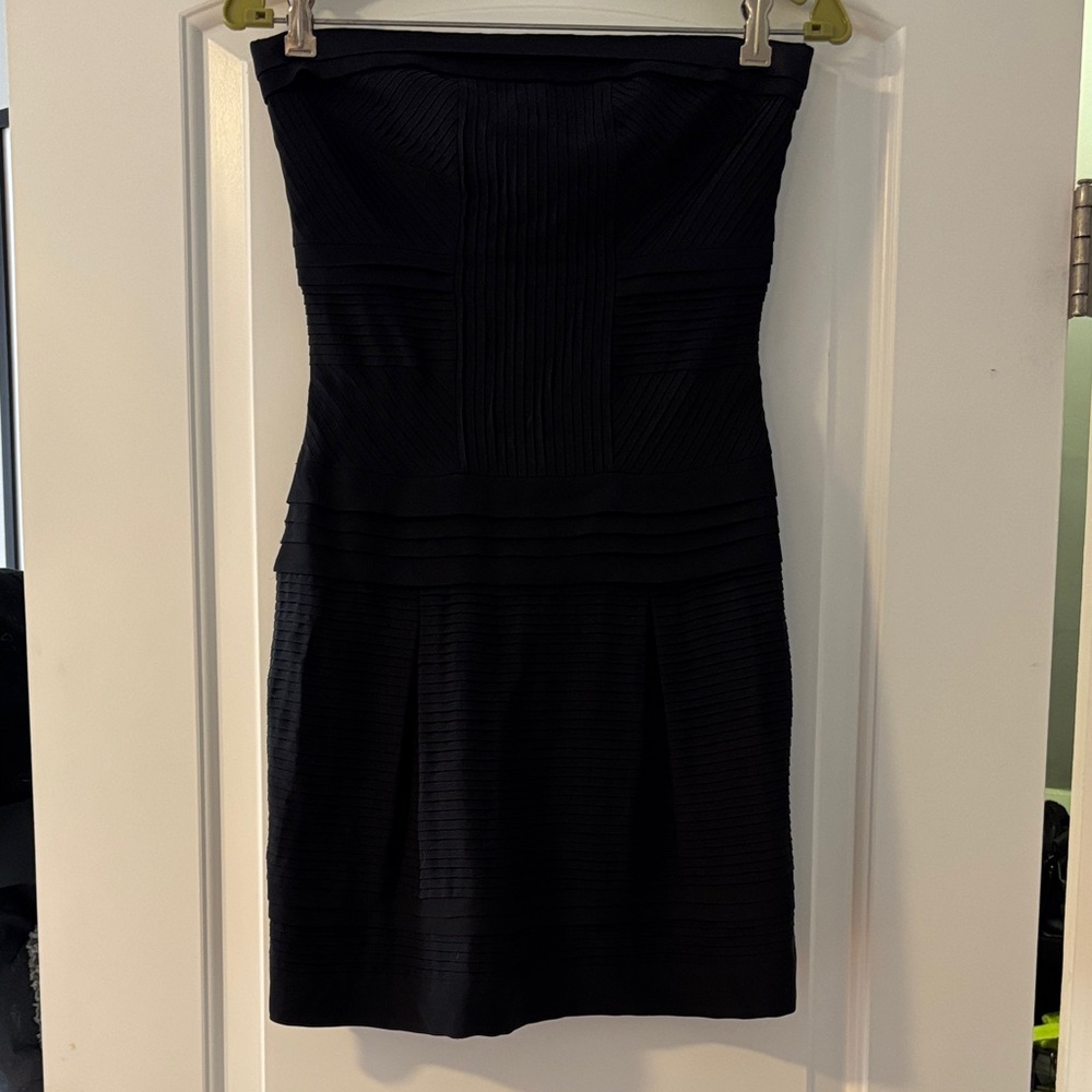 Diane von Furstenberg DVF Ekat Black Silk Pleated Strapless LBD Dress - Size 2